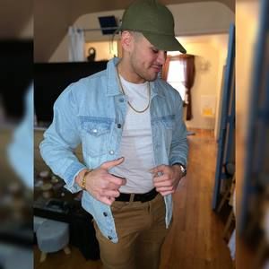 Meet your Posher, Christian